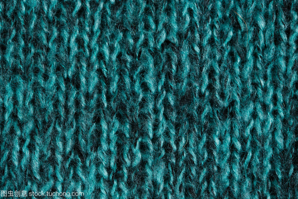 明亮的藍綠色毛針織飾品